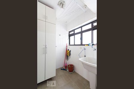 Apartamento à venda com 72m², 3 quartos e 1 vagaÁrea de Serviço