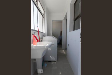 Apartamento para alugar com 78m², 3 quartos e sem vagaLavanderia