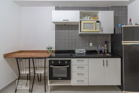 Cozinha de kitnet/studio para alugar com 1 quarto, 45m² em Consolação, São Paulo