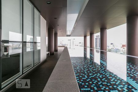 Studio para alugar com 45m², 1 quarto e 1 vagaPiscina