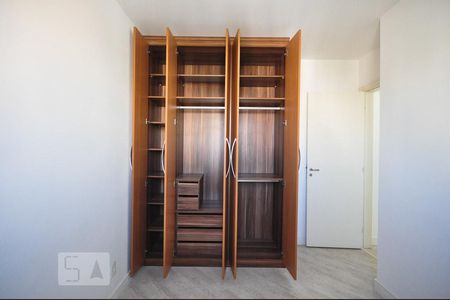 Apartamento para alugar com 48m², 2 quartos e 1 vagaarmário do quarto 2