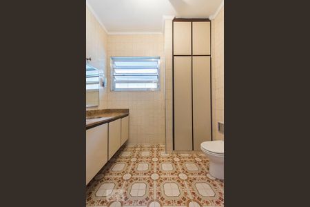 Banheiro de apartamento para alugar com 2 quartos, 115m² em Pinheiros, São Paulo