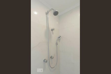 Banheiro de kitnet/studio para alugar com 1 quarto, 45m² em Várzea da Barra Funda, São Paulo