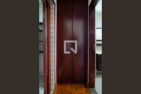 Corredor de apartamento à venda com 1 quarto, 70m² em Bela Vista, São Paulo