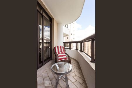 Varanda de apartamento à venda com 2 quartos, 135m² em Indianópolis, São Paulo