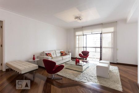 Sala de apartamento à venda com 2 quartos, 135m² em Indianópolis, São Paulo