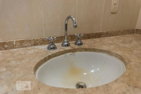 Apartamento para alugar com 134m², 3 quartos e 1 vaga Apartamento para alugar com 134m², 3 quartos e 1 vagaBanheiro