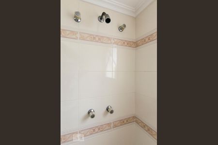 Apartamento à venda com 210m², 3 quartos e 3 vagas Apartamento à venda com 210m², 3 quartos e 3 vagasDetalhe do banheiro