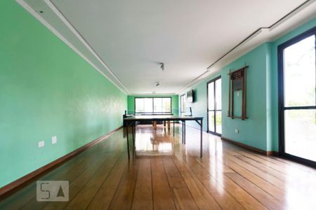 Apartamento à venda com 180m², 3 quartos e 2 vagasÁrea comum - Salão de jogos