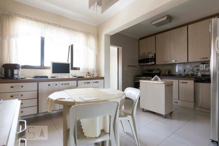 Apartamento à venda com 180m², 3 quartos e 2 vagasCozinha