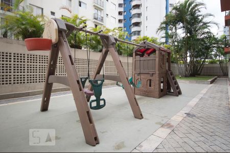 Apartamento para alugar com 71m², 2 quartos e 1 vagaPlayground