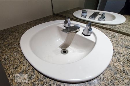 Detalhe do banheiro de apartamento para alugar com 2 quartos, 86m² em Santa Cecília, São Paulo