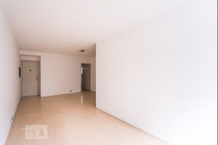 Sala de apartamento para alugar com 2 quartos, 80m² em Vila Olímpia, São Paulo