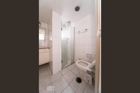 Banheiro de apartamento para alugar com 2 quartos, 80m² em Vila Olímpia, São Paulo