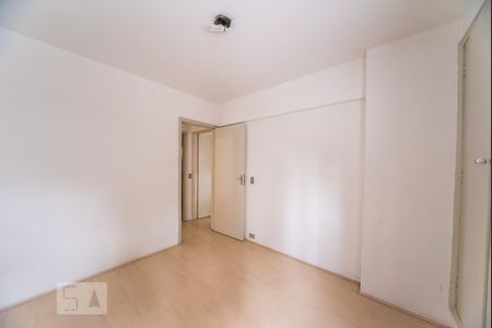 Quarto 1 de apartamento para alugar com 2 quartos, 80m² em Vila Olímpia, São Paulo