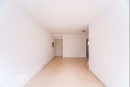 Sala de apartamento para alugar com 2 quartos, 80m² em Vila Olímpia, São Paulo
