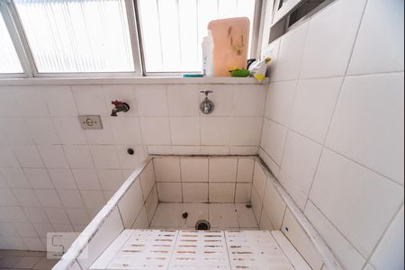 Apartamento para alugar com 80m², 2 quartos e 1 vagaÁrea de Serviço