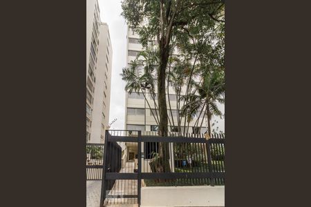 Apartamento para alugar com 110m², 3 quartos e 1 vaga Apartamento para alugar com 110m², 3 quartos e 1 vagaFachada