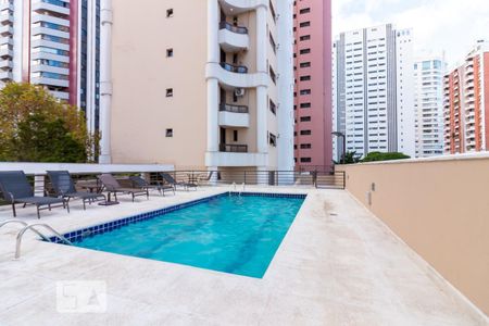 Apartamento à venda com 135m², 2 quartos e 2 vagasÁrea comum - Piscina