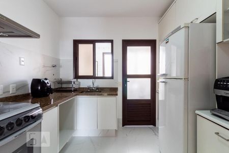 Apartamento à venda com 135m², 2 quartos e 2 vagasCozinha