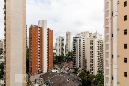 Apartamento à venda com 135m², 2 quartos e 2 vagasVista da Suíte 2