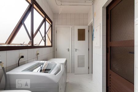 Apartamento à venda com 135m², 2 quartos e 2 vagasÁrea de Serviço