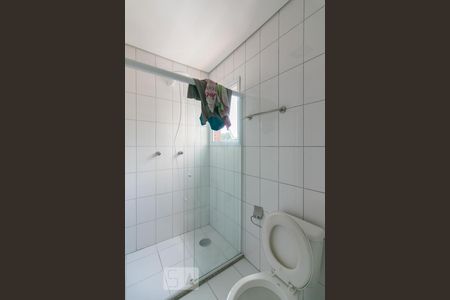 Banheiro da suíte de apartamento para alugar com 2 quartos, 85m² em Baeta Neves, São Bernardo do Campo