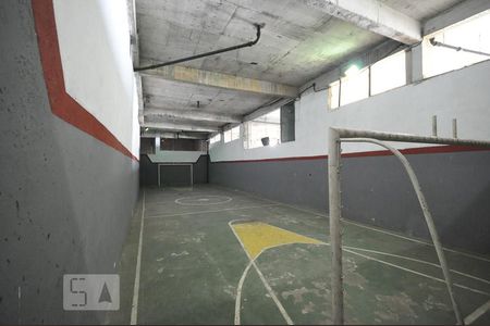 Apartamento à venda com 70m², 2 quartos e 2 vagasquadra