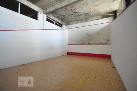 Apartamento à venda com 70m², 2 quartos e 2 vagassquash