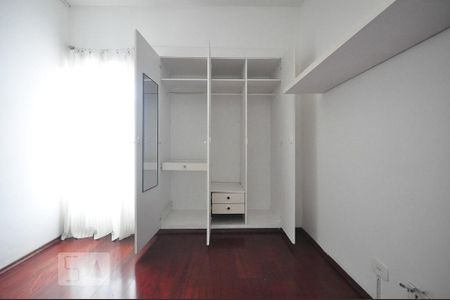 armário do quarto 1 de apartamento à venda com 2 quartos, 70m² em Vila Suzana, São Paulo