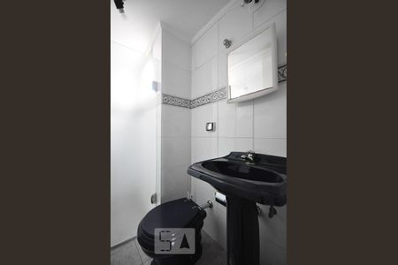 banheiro de apartamento à venda com 2 quartos, 70m² em Vila Suzana, São Paulo