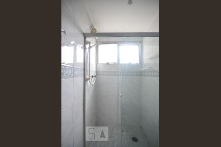 Apartamento à venda com 70m², 2 quartos e 2 vagasdetalhe do banheiro suíte