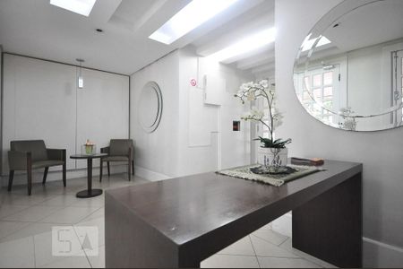 Apartamento à venda com 70m², 2 quartos e 2 vagashall social