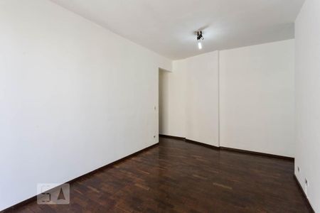 Sala de apartamento para alugar com 2 quartos, 70m² em Campo Belo, São Paulo