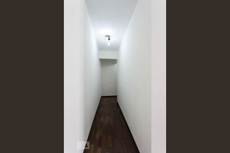 Corredor de apartamento para alugar com 2 quartos, 70m² em Campo Belo, São Paulo