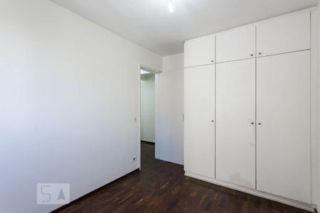 Quarto 1 de apartamento para alugar com 2 quartos, 70m² em Campo Belo, São Paulo