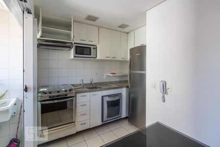 Cozinha de apartamento para alugar com 1 quarto, 65m² em Paraíso, São Paulo