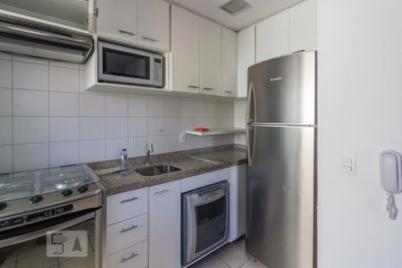 Cozinha de apartamento para alugar com 1 quarto, 65m² em Paraíso, São Paulo