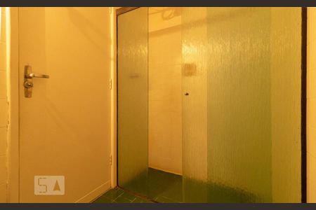 Banheiro de apartamento à venda com 1 quarto, 40m² em Campo Belo, São Paulo