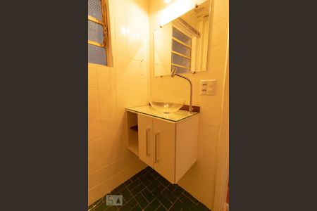 Banheiro de apartamento à venda com 1 quarto, 40m² em Campo Belo, São Paulo