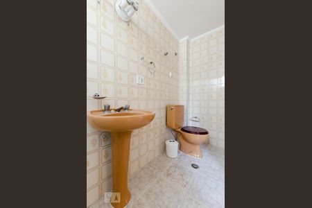 Apartamento para alugar com 95m², 2 quartos e 1 vaga Apartamento para alugar com 95m², 2 quartos e 1 vagaBanheiro da suíte 2