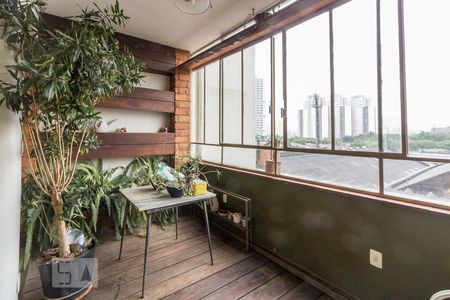 Varanda  de apartamento à venda com 3 quartos, 126m² em Campos Elíseos, São Paulo