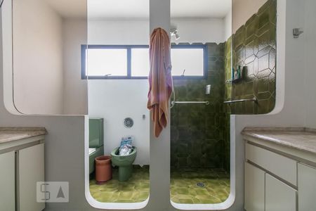 Apartamento à venda com 340m², 3 quartos e 4 vagasBanheiro