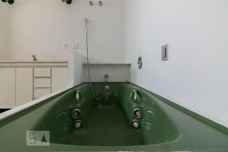 Apartamento à venda com 340m², 3 quartos e 4 vagasBanheira