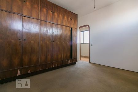 Apartamento à venda com 340m², 3 quartos e 4 vagasQuarto de Serviço