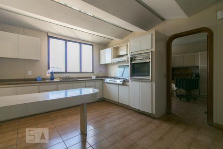 Apartamento à venda com 340m², 3 quartos e 4 vagasCozinha
