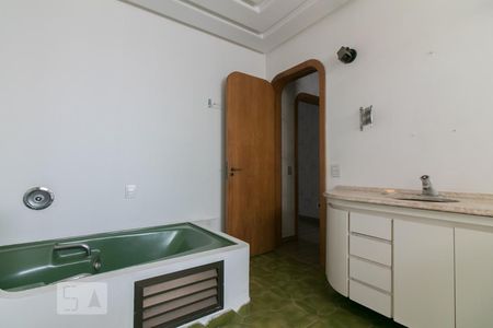 Apartamento à venda com 340m², 3 quartos e 4 vagasBanheiro