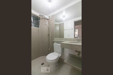 Banheiro de apartamento para alugar com 2 quartos, 60m² em Vila São Pedro, Santo André