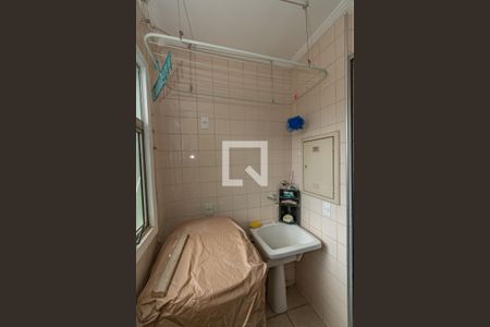 Apartamento para alugar com 67m², 3 quartos e 1 vagaÁrea de Serviço