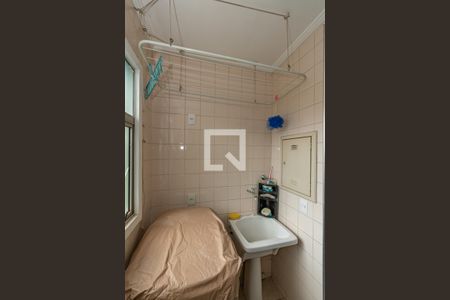 Apartamento para alugar com 67m², 3 quartos e 1 vagaÁrea de Serviço